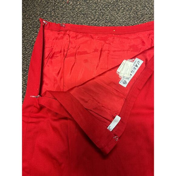 2 Pairs of Jaeger Skirts, 1 Size 10 Black, 1 Size 12 Red - Picture 6 of 7